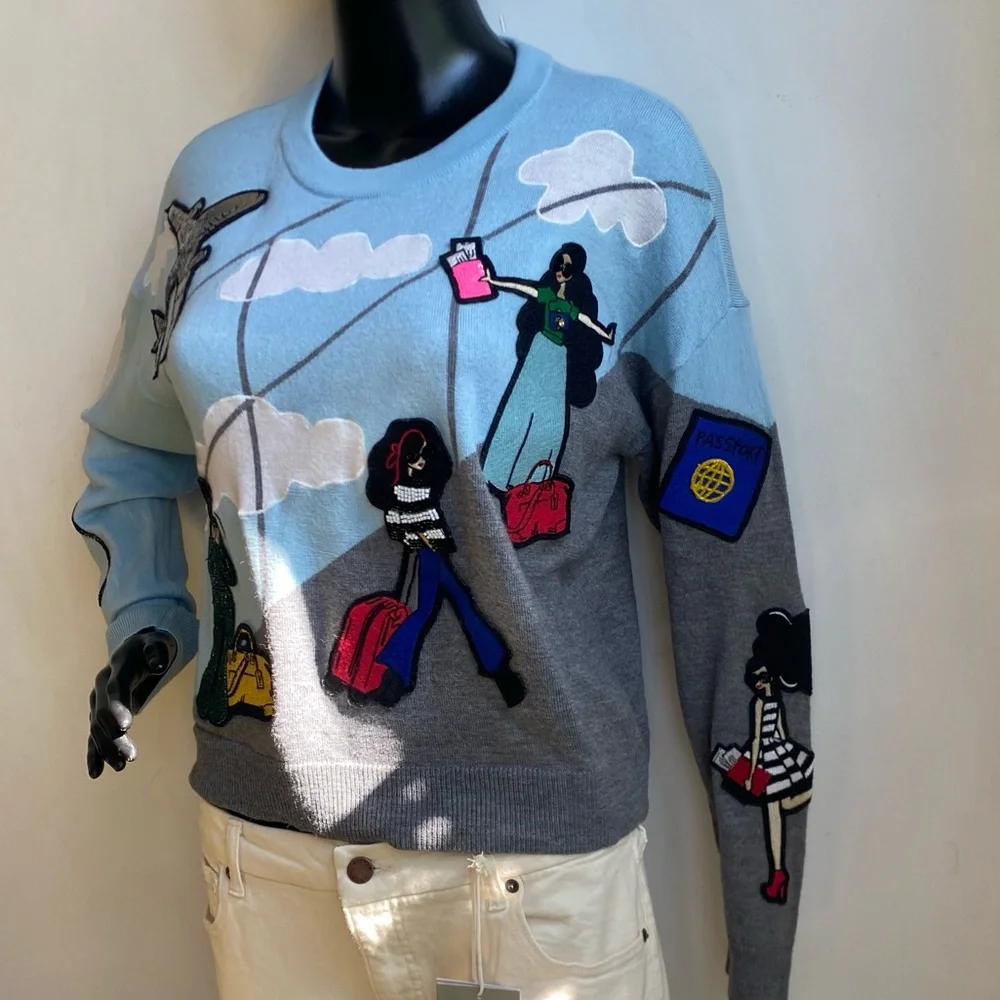 Alice + Olivia Sky Blue and Gray Travel Patch Crewneck Sweater - Picture 2 of 10